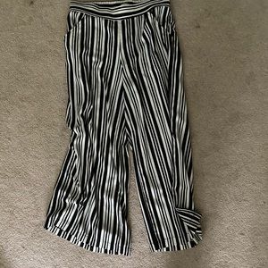 Max Studio pants
